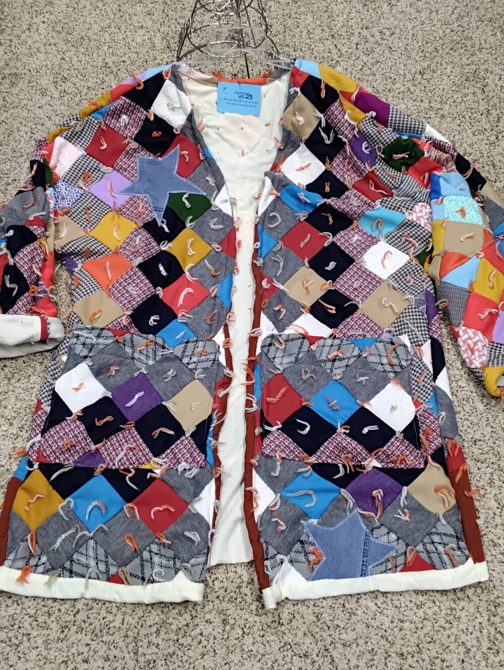 4023 Size XL Quilt Pattern Polyester Fabric Patchwork 'LOVE' Star Patch Tunic - Picture 2 of 7
